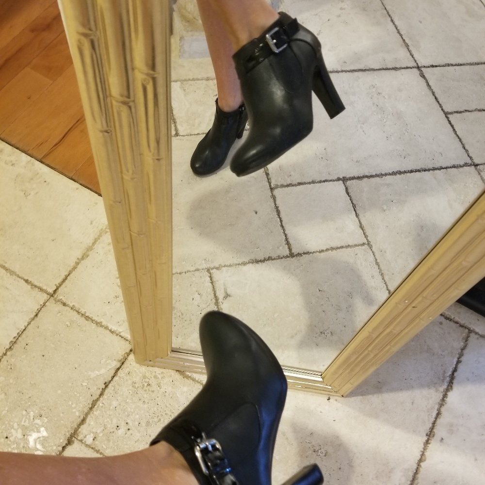 Ralph Lauren women's size 6B ankle boots